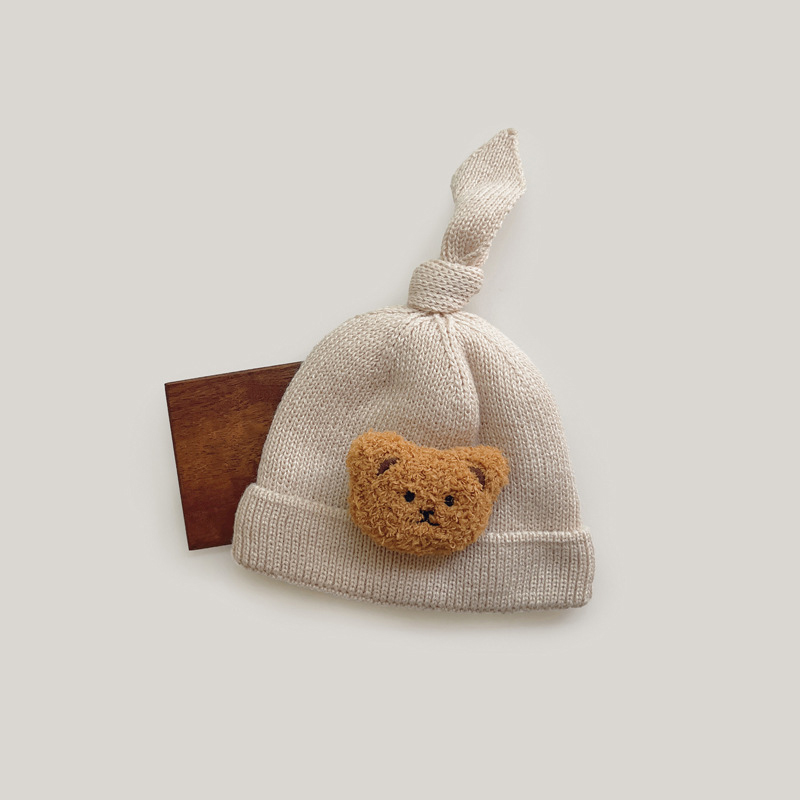 Mũ len cho bé buộc dây hình gấu - tongkhothienan.com