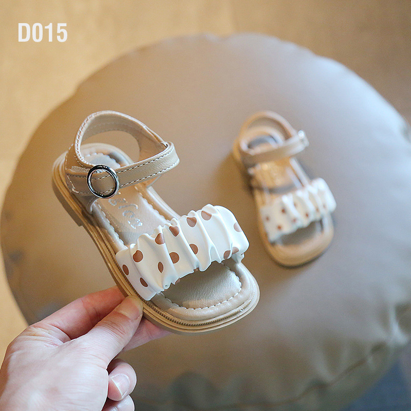 Dép sandal cho bé chấm bi size 21-25 M218 - tongkhothienan.com